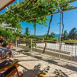 Apartment Leo Nona Novi Vinodolski
