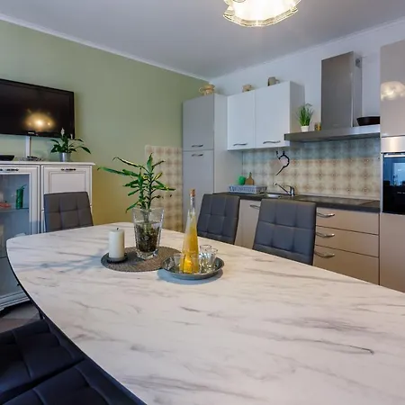 Apartament Leo Nona Novi Vinodolski