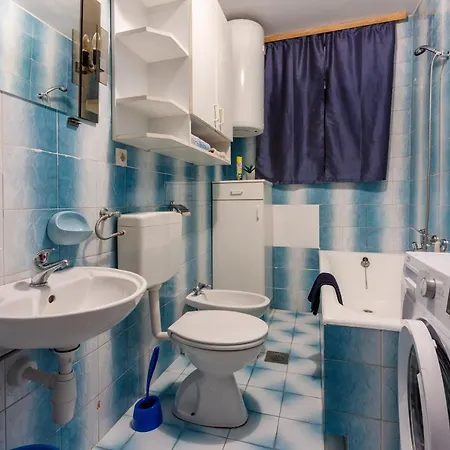 Apartament Leo Nona *